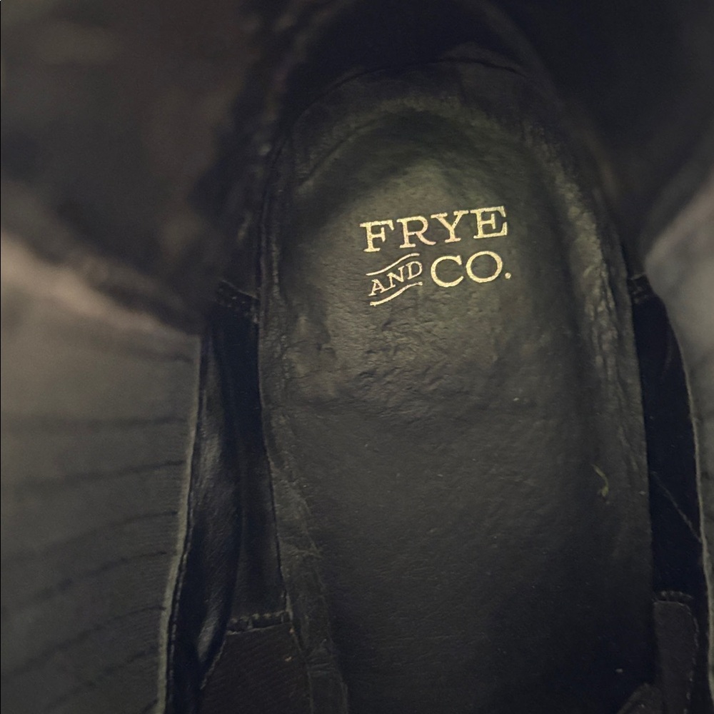 Frye & Co. Women's 8.5 Black Leather Odessa Chelsea w/Wood Heel. Hardly worn! - Picture 11 of 11